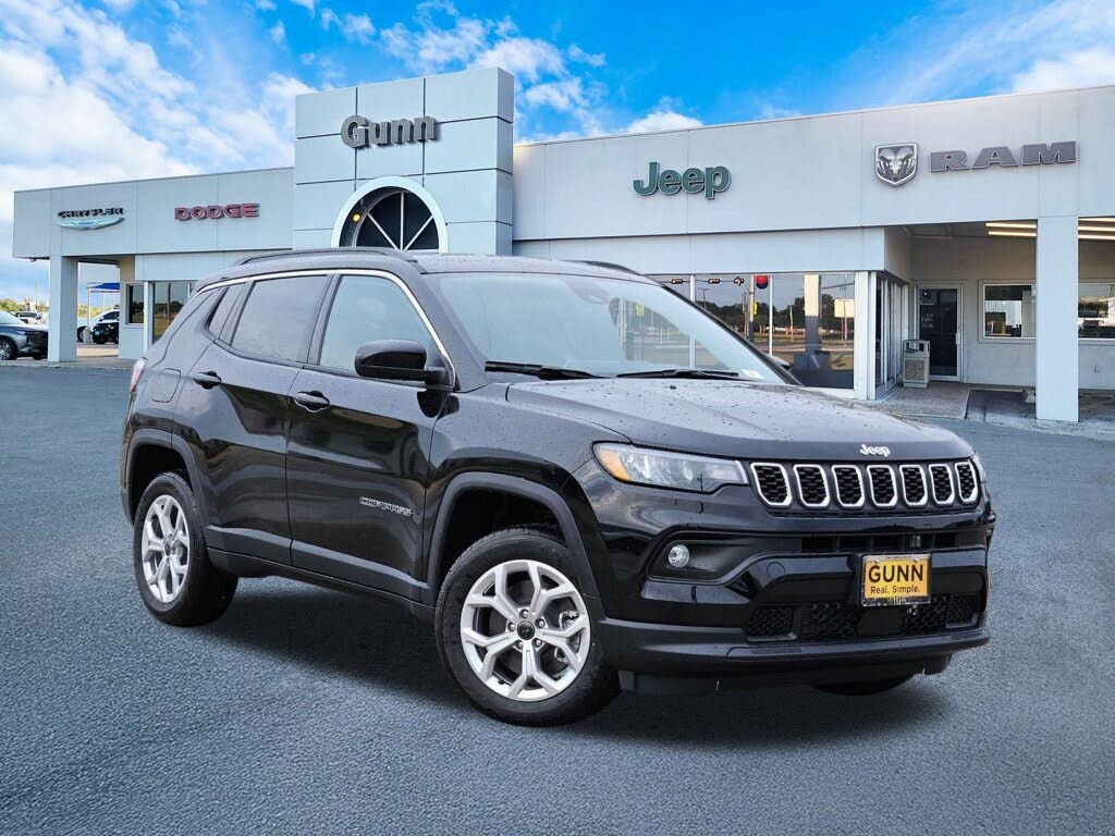 2026 Jeep Compass Latitude 4WD