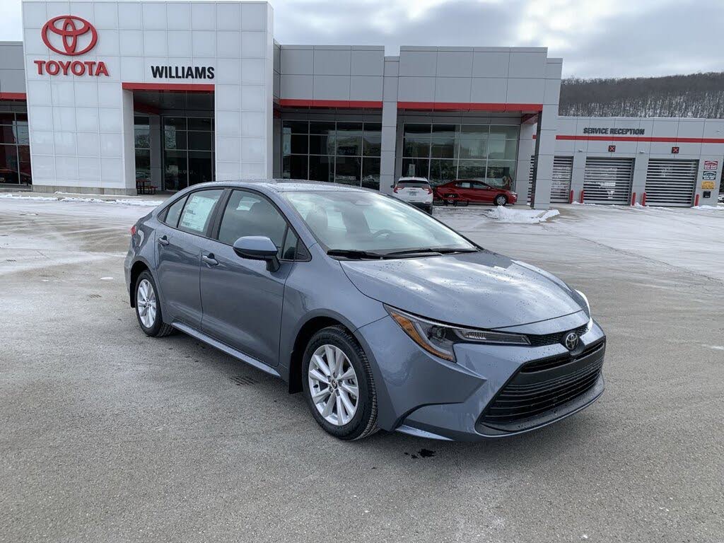 2026 Toyota Corolla LE FWD