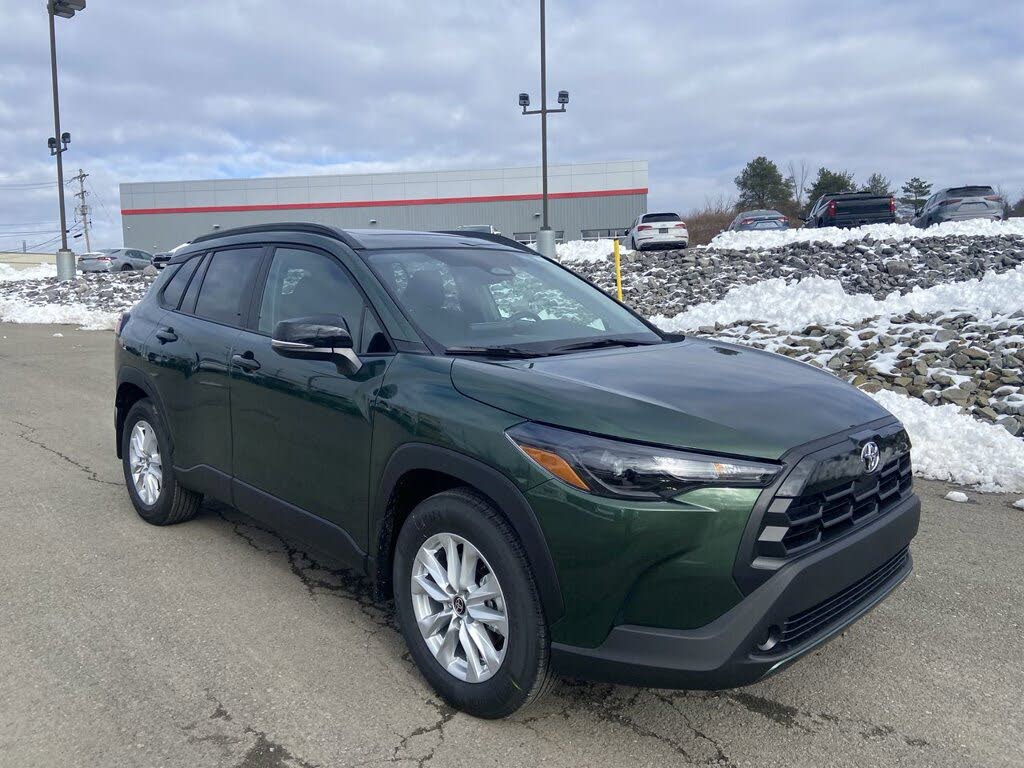 2026 Toyota Corolla Cross LE AWD