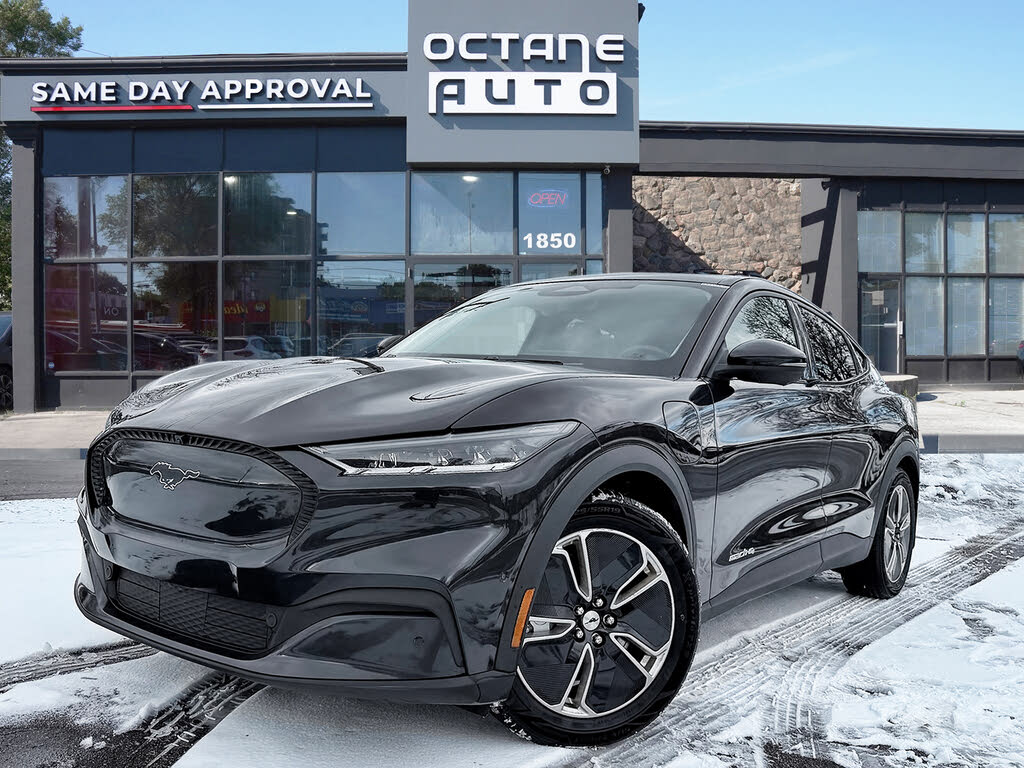 Ford Mustang Mach-E Select AWD 2022