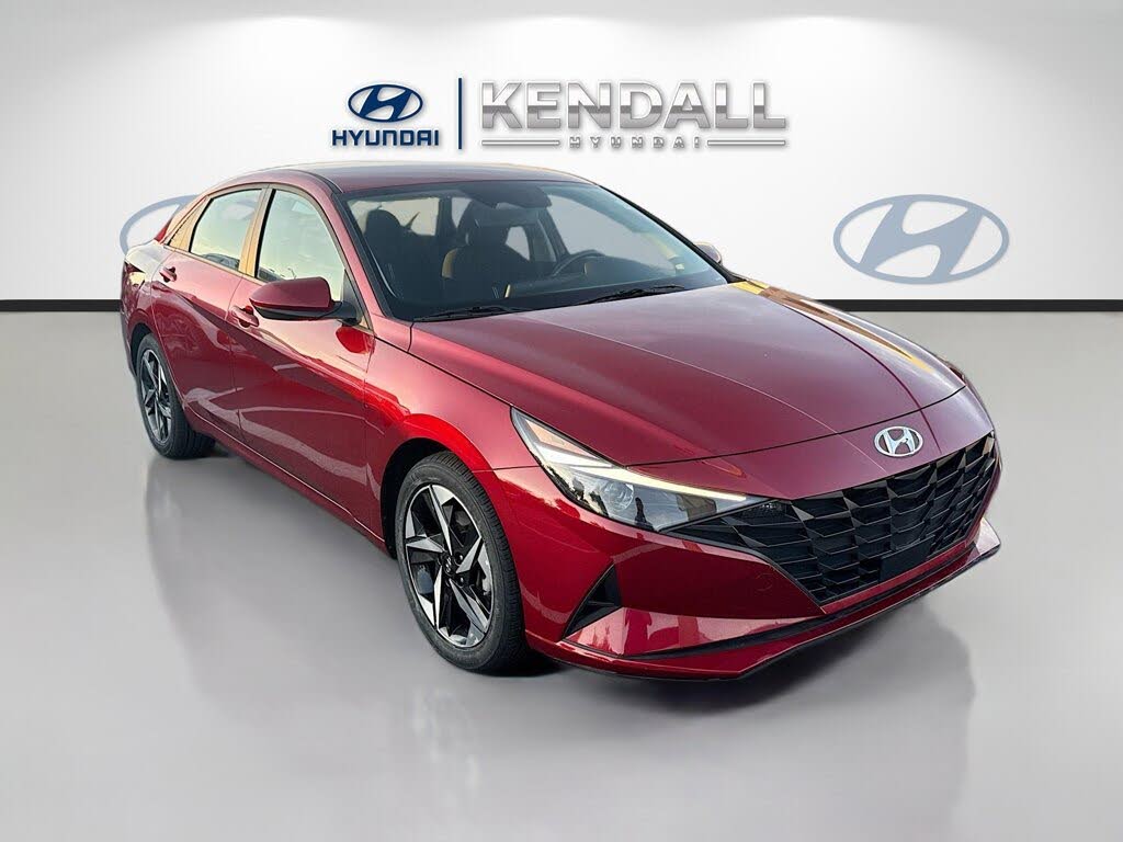 2023 Hyundai Elantra SEL FWD
