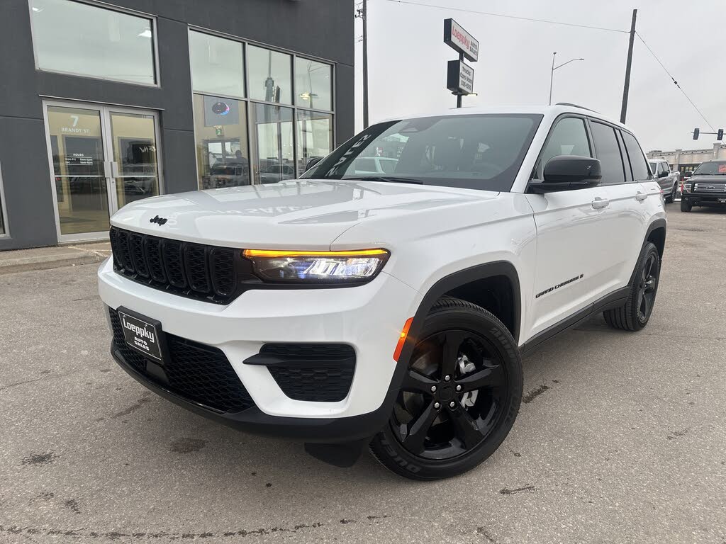 2024 Jeep Grand Cherokee Altitude 4WD