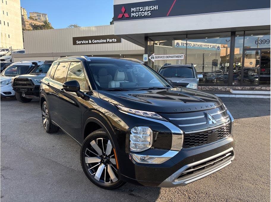 2025 Mitsubishi Outlander SEL FWD