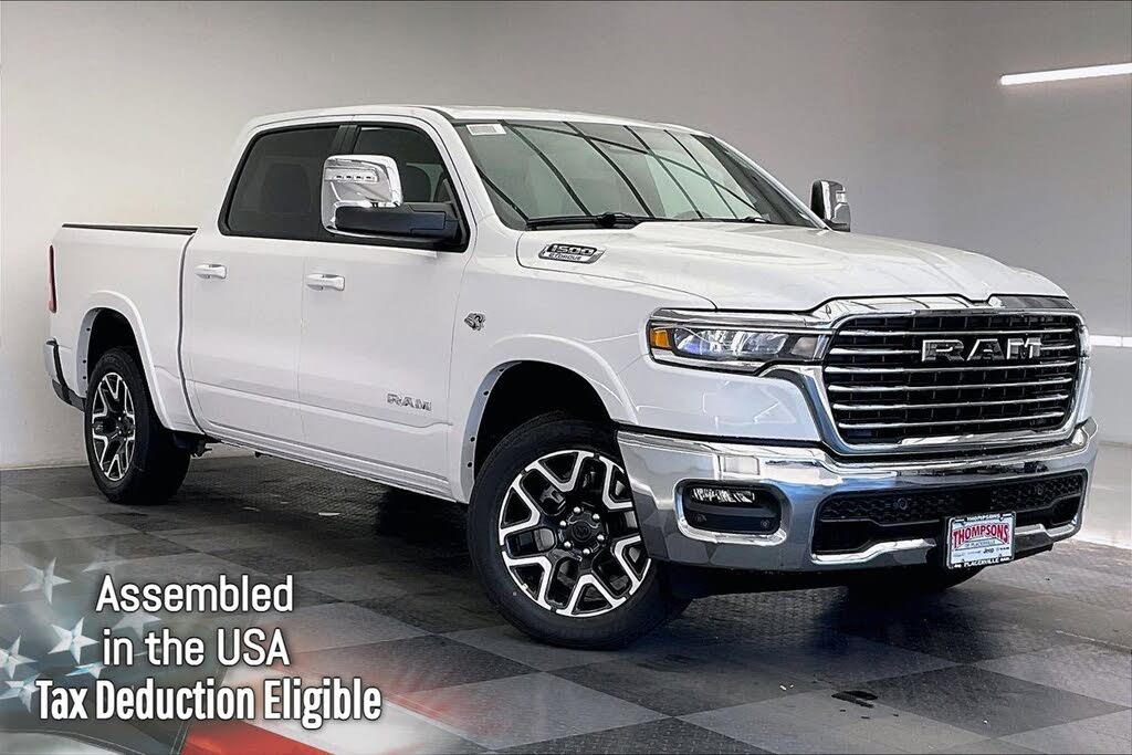 2026 RAM 1500 Laramie Crew Cab 4WD