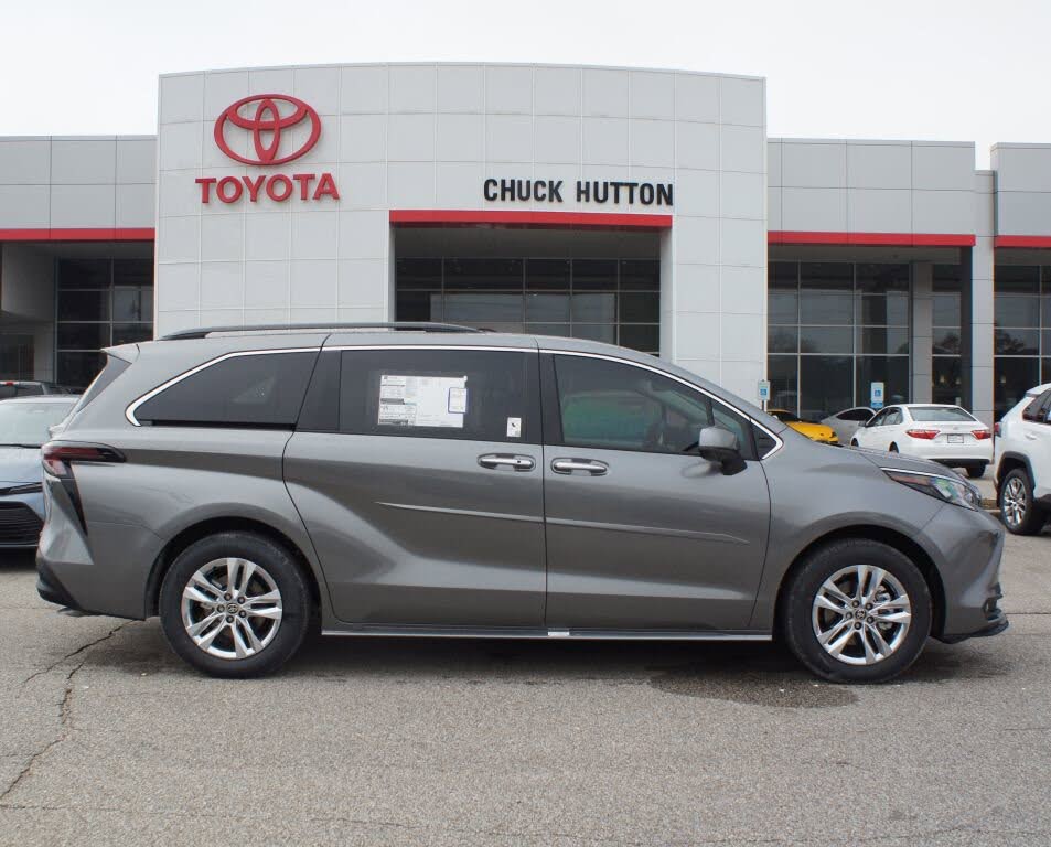 2026 Toyota Sienna XLE 7-Passenger AWD