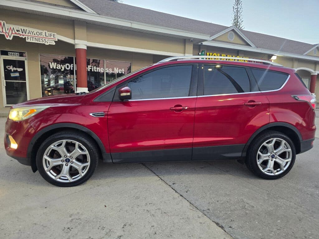 2017 Ford Escape Titanium FWD
