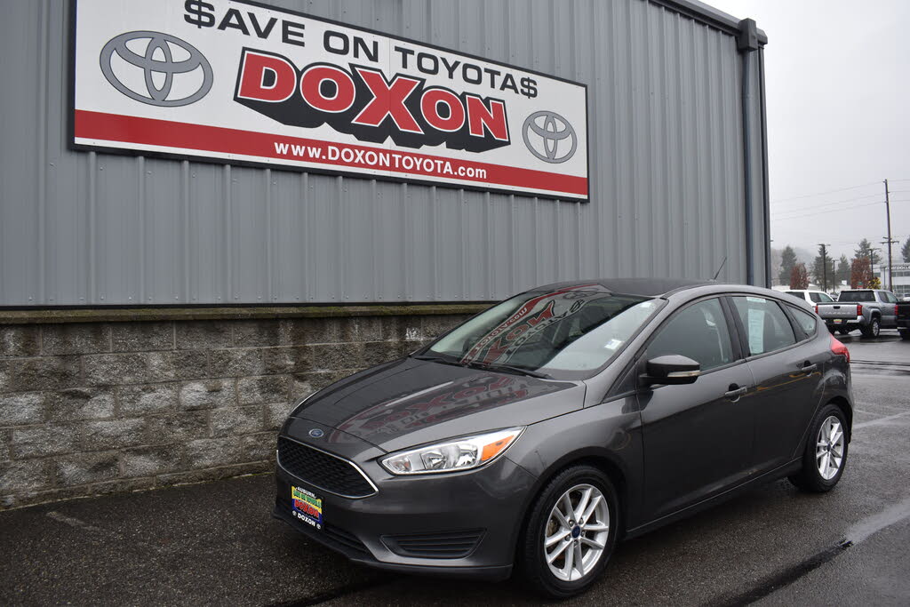 2017 Ford Focus SE Hatchback