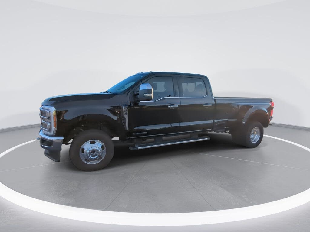 2024 Ford F-350 Super Duty Lariat Crew Cab LB DRW 4WD