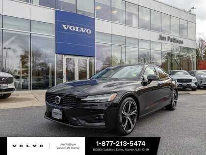 2024 Volvo S60 B5 Plus Dark Theme AWD