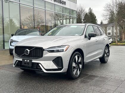 2025 Volvo XC60 Recharge T8 Plus Dark Theme eAWD