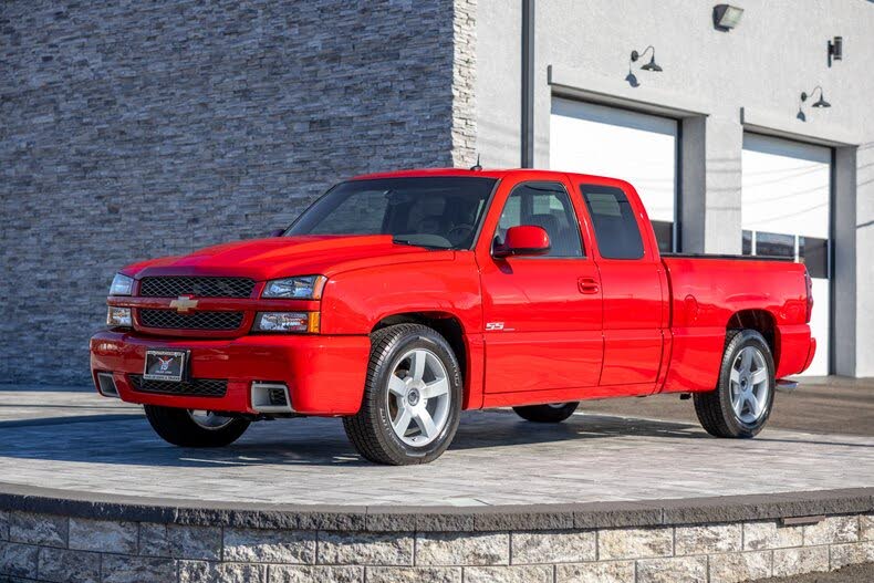 2004 Chevrolet Silverado SS Extended Cab AWD