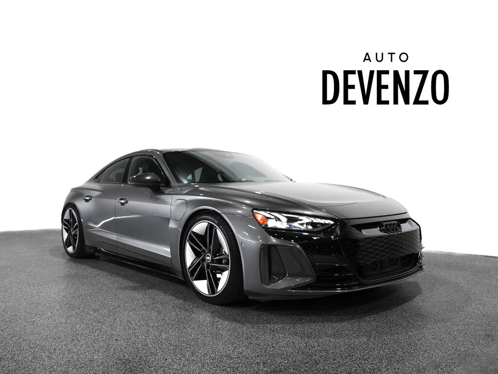 2022 Audi RS e-tron GT quattro AWD