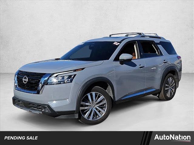 2022 Nissan Pathfinder Platinum FWD