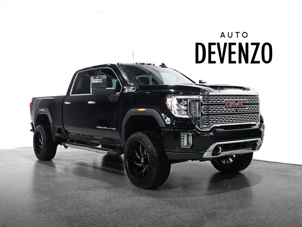 2023 GMC Sierra 2500HD Denali Crew Cab 4WD