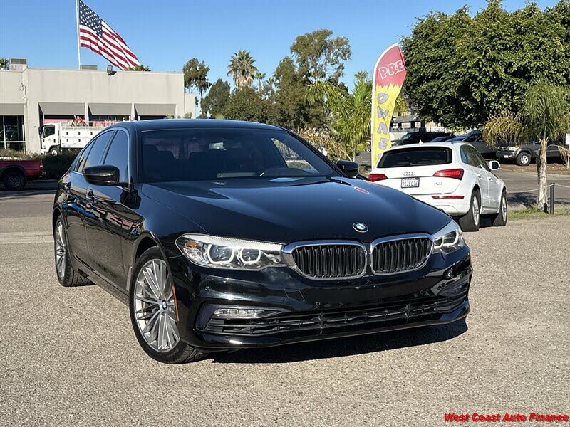 2017 BMW 5 Series 530i Sedan RWD