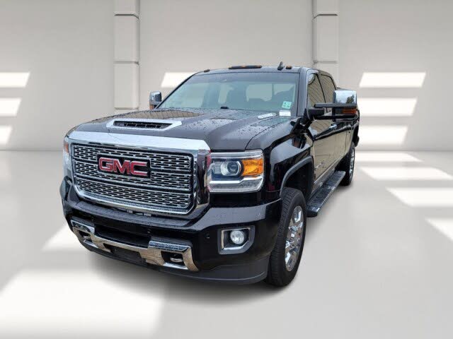 2019 GMC Sierra 2500HD Denali Crew Cab 4WD