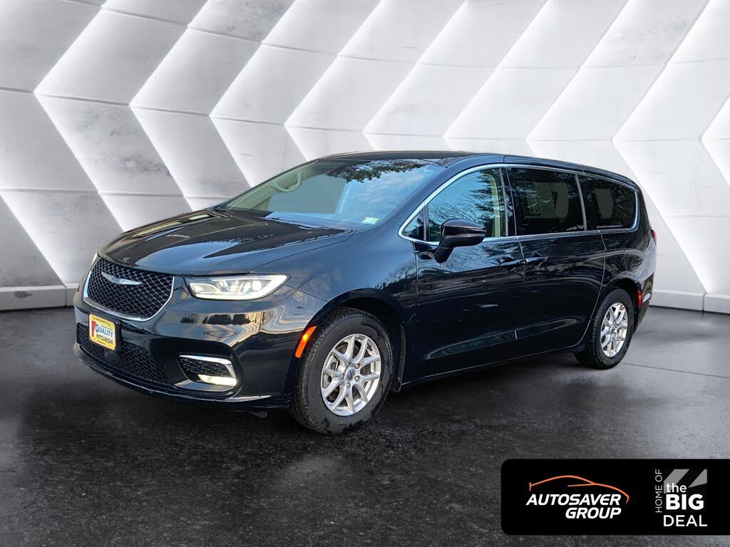 2023 Chrysler Pacifica Touring L FWD