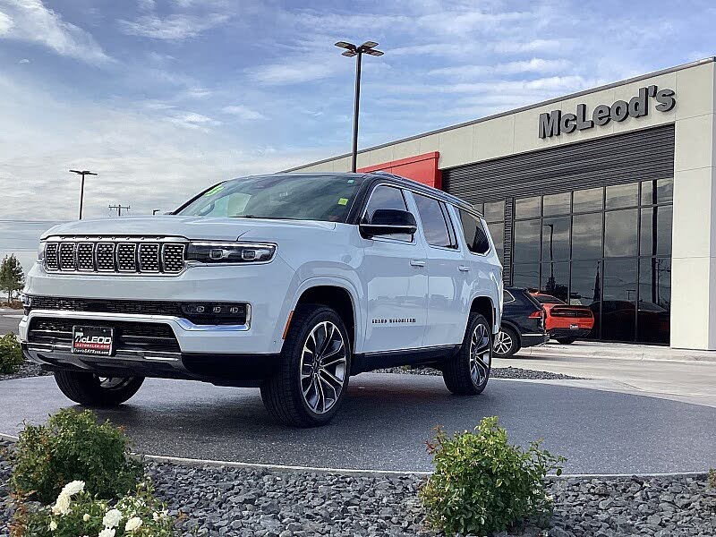 2023 Jeep Grand Wagoneer Series III 4WD