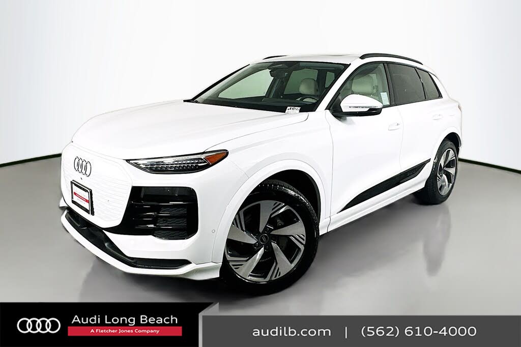 2025 Audi Q6 e-tron quattro Premium Plus