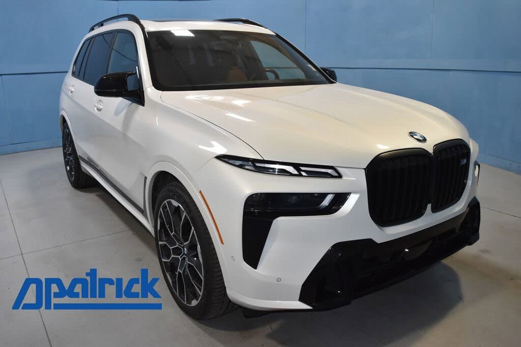 2025 BMW X7 M60i AWD