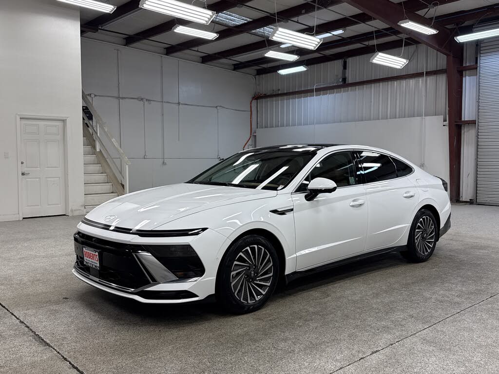 2025 Hyundai Sonata Hybrid Limited FWD