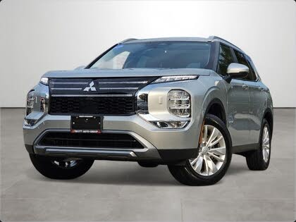 2025 Mitsubishi Outlander SE FWD