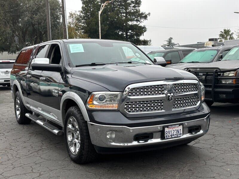 2014 RAM 1500 Laramie Crew Cab 4WD