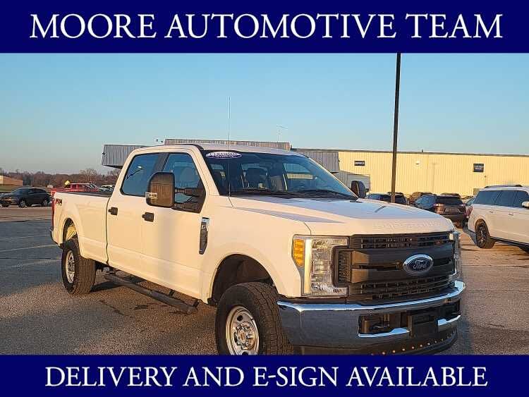 2017 Ford F-250 Super Duty XL Crew Cab LB 4WD