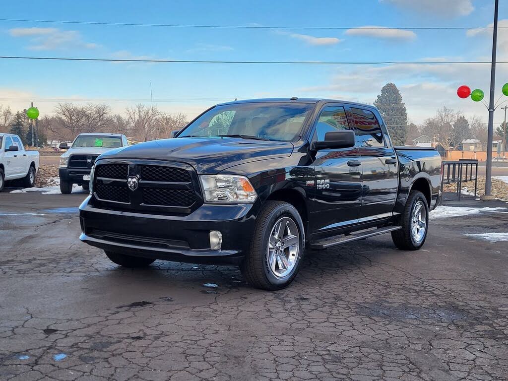 2018 RAM 1500 Express Crew Cab 4WD