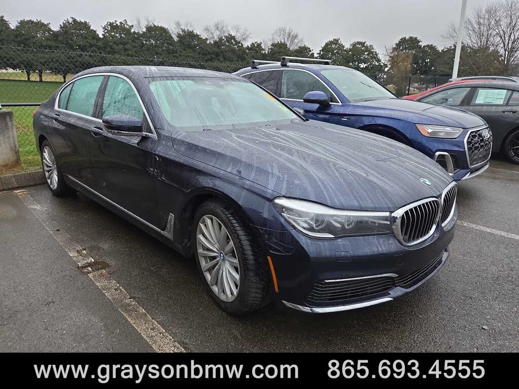 2019 BMW 7 Series 740i RWD