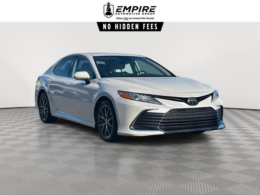 2021 Toyota Camry XLE FWD