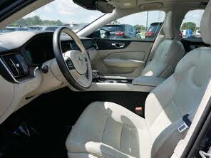 Volvo S60 T5 Momentum FWD