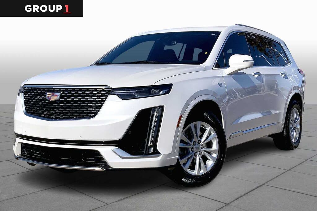 2022 Cadillac XT6 Luxury FWD