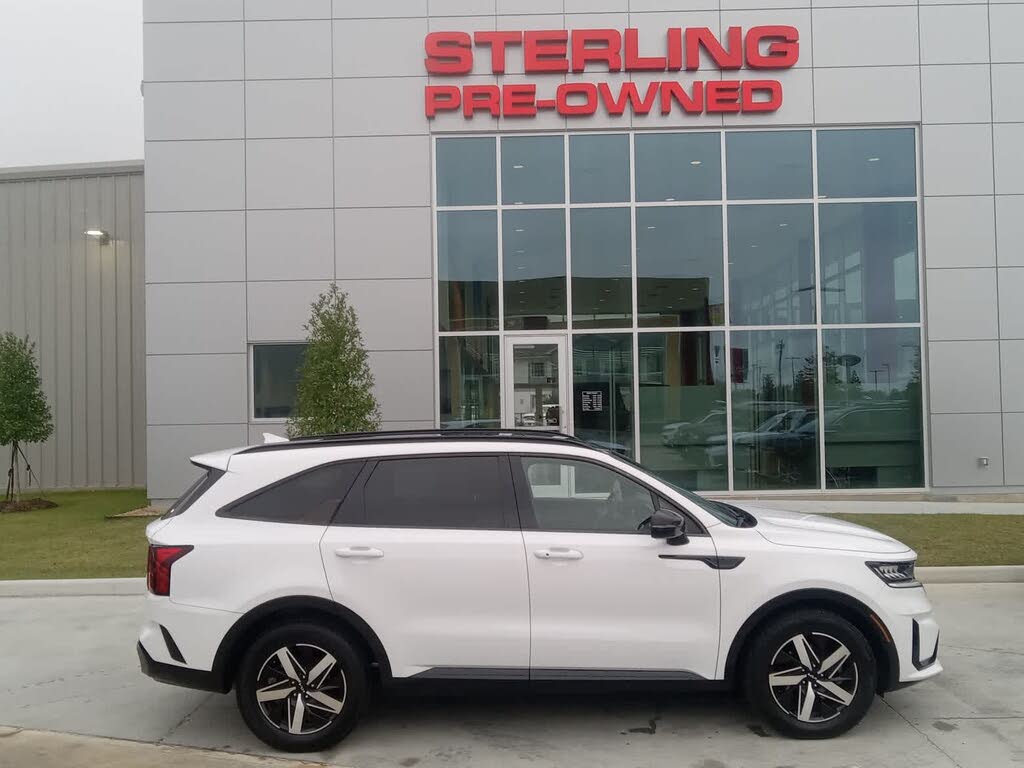 2022 Kia Sorento S FWD