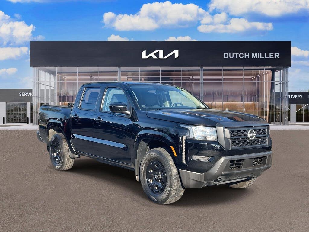 2023 Nissan Frontier S Crew Cab 4WD