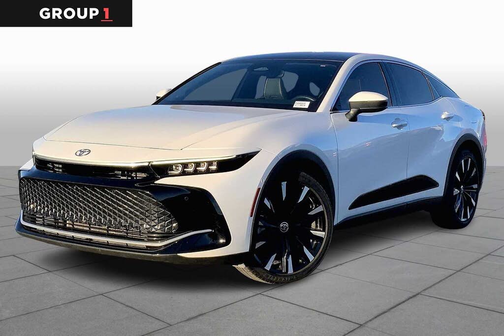 2023 Toyota Crown Platinum AWD