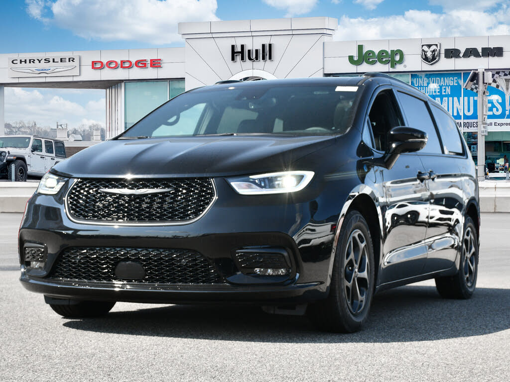 2024 Chrysler Pacifica Hybrid Select FWD