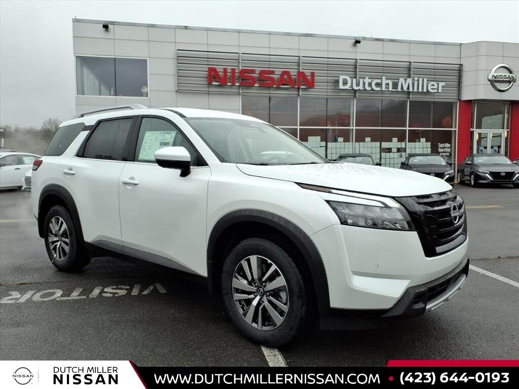 2025 Nissan Pathfinder SL 4WD