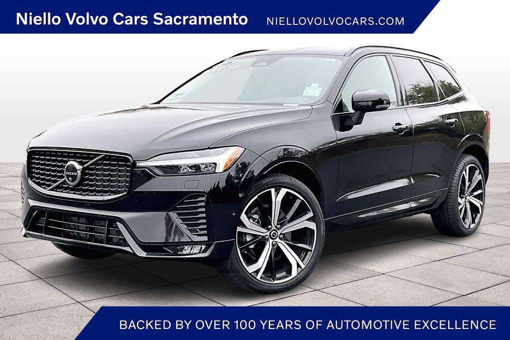 2025 Volvo XC60 B5 Ultra Dark Theme AWD