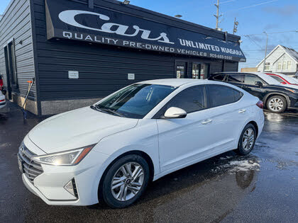 Hyundai Elantra Preferred FWD 2020