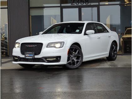 2023 Chrysler 300 S V6 RWD