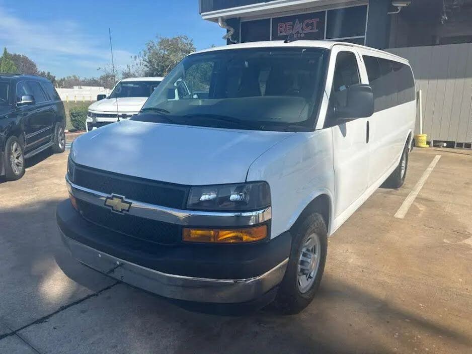 2024 Chevrolet Express 3500 LS Extended RWD