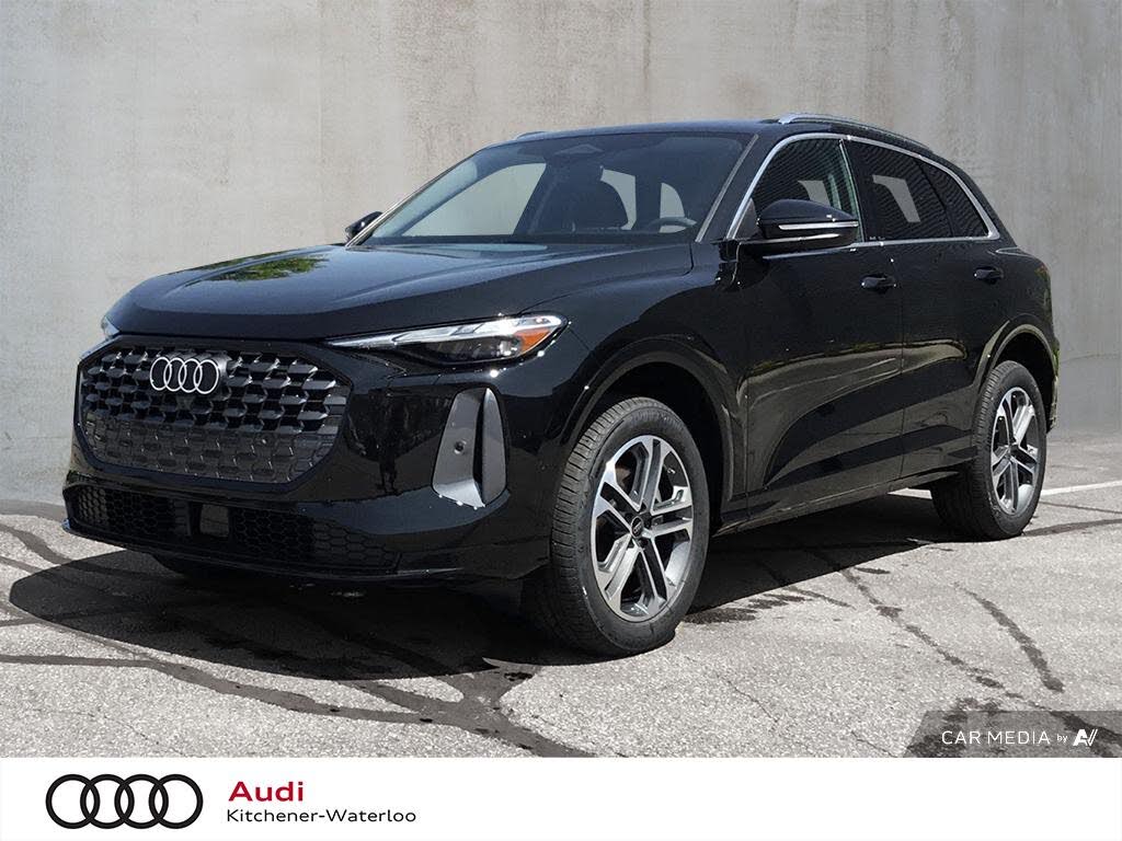 2025 Audi Q5 quattro Premium 40 TFSI