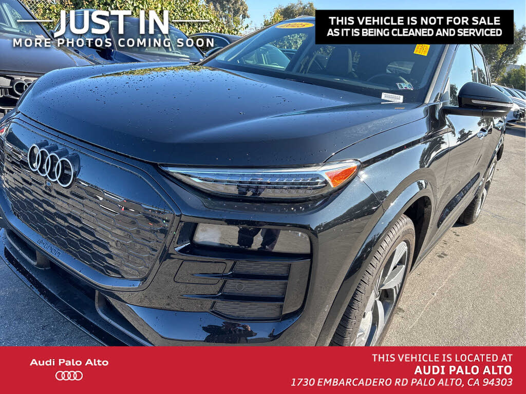 2025 Audi Q6 e-tron quattro Premium Plus
