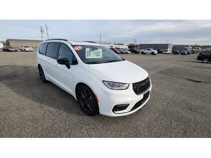 Chrysler Pacifica Limited FWD 2025