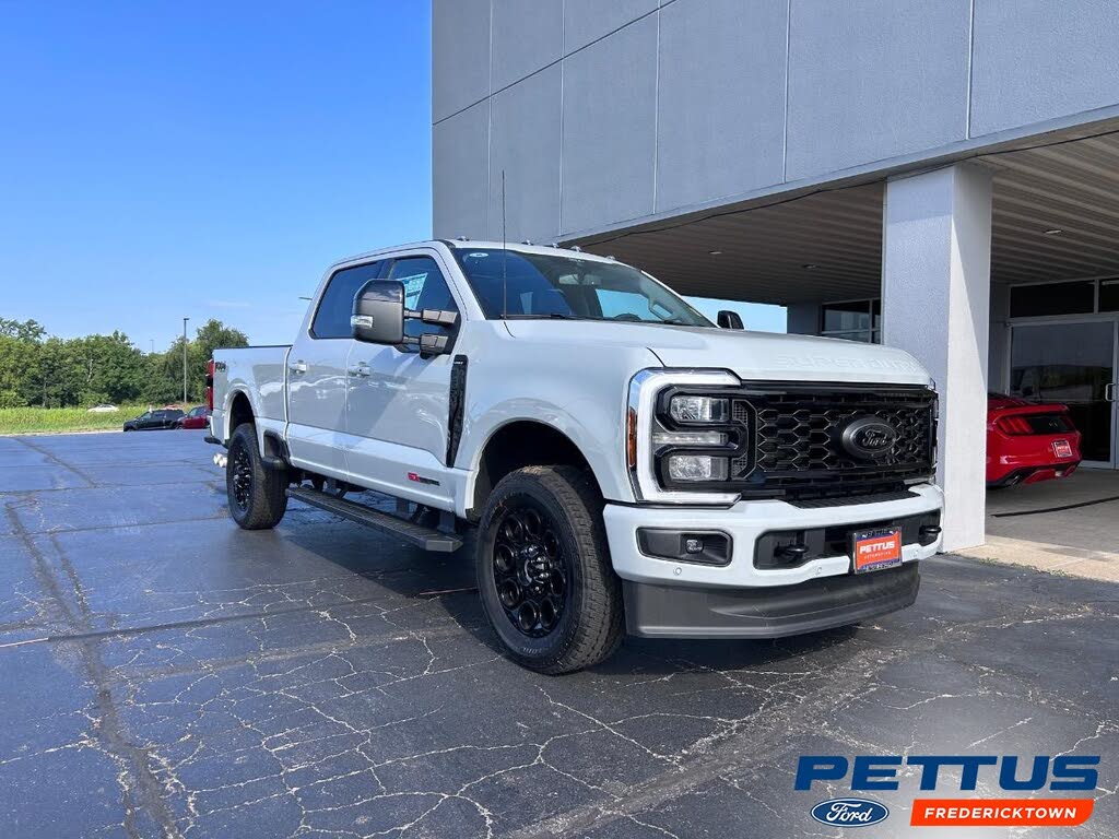 2025 Ford F-250 Super Duty Lariat Crew Cab 4WD