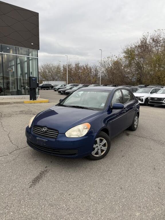 2010 Hyundai Accent GLS Sedan FWD