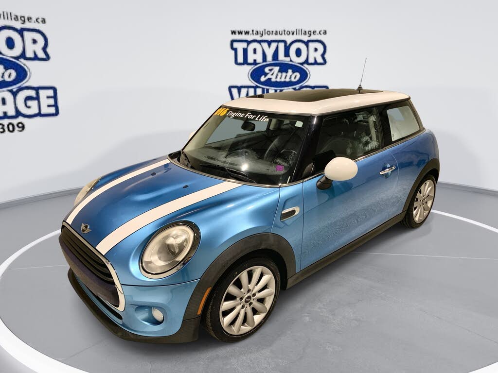 2016 MINI Cooper 2-Door Hatchback FWD