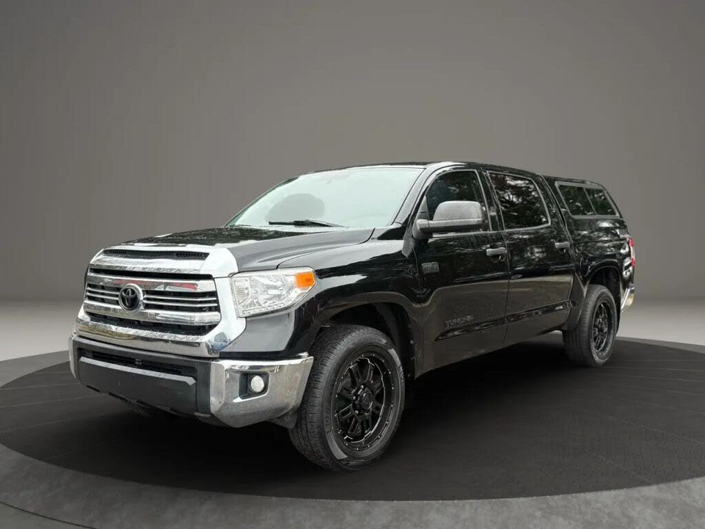 2017 Toyota Tundra SR5 CrewMax 5.7L FFV 4WD
