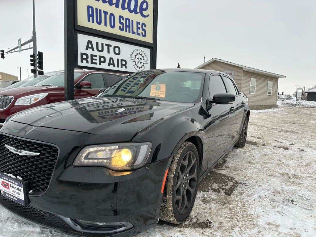 2018 Chrysler 300 S AWD